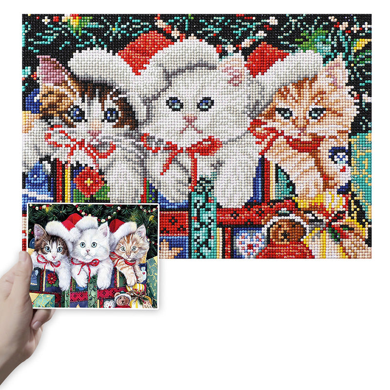 Christmas Cats Diamond Painting Kit – Cute Holiday Full Drill Festive Art JM3018
